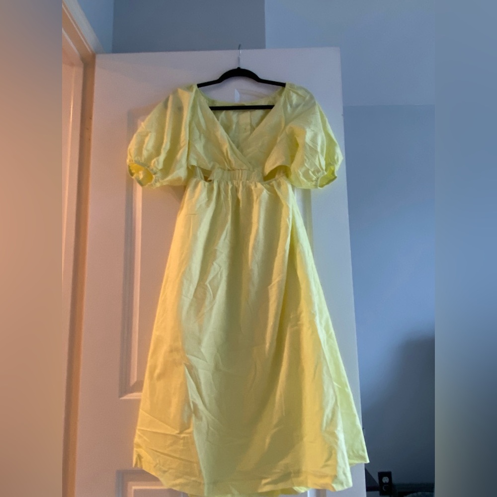 NEW NEVER WORN lemon yellow midi dress